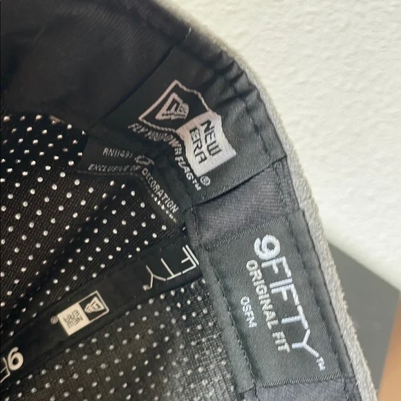 Bulls New Era Gray Suede Cap - Picture 11 of 11